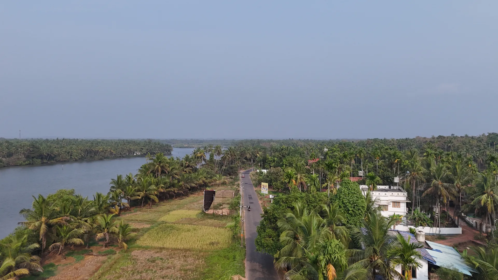 തീരദേശ ഹൈവേ ഒന്നാം ഘട്ടം – പാലക്കോട് മുതൽ കുന്നരു വരെ